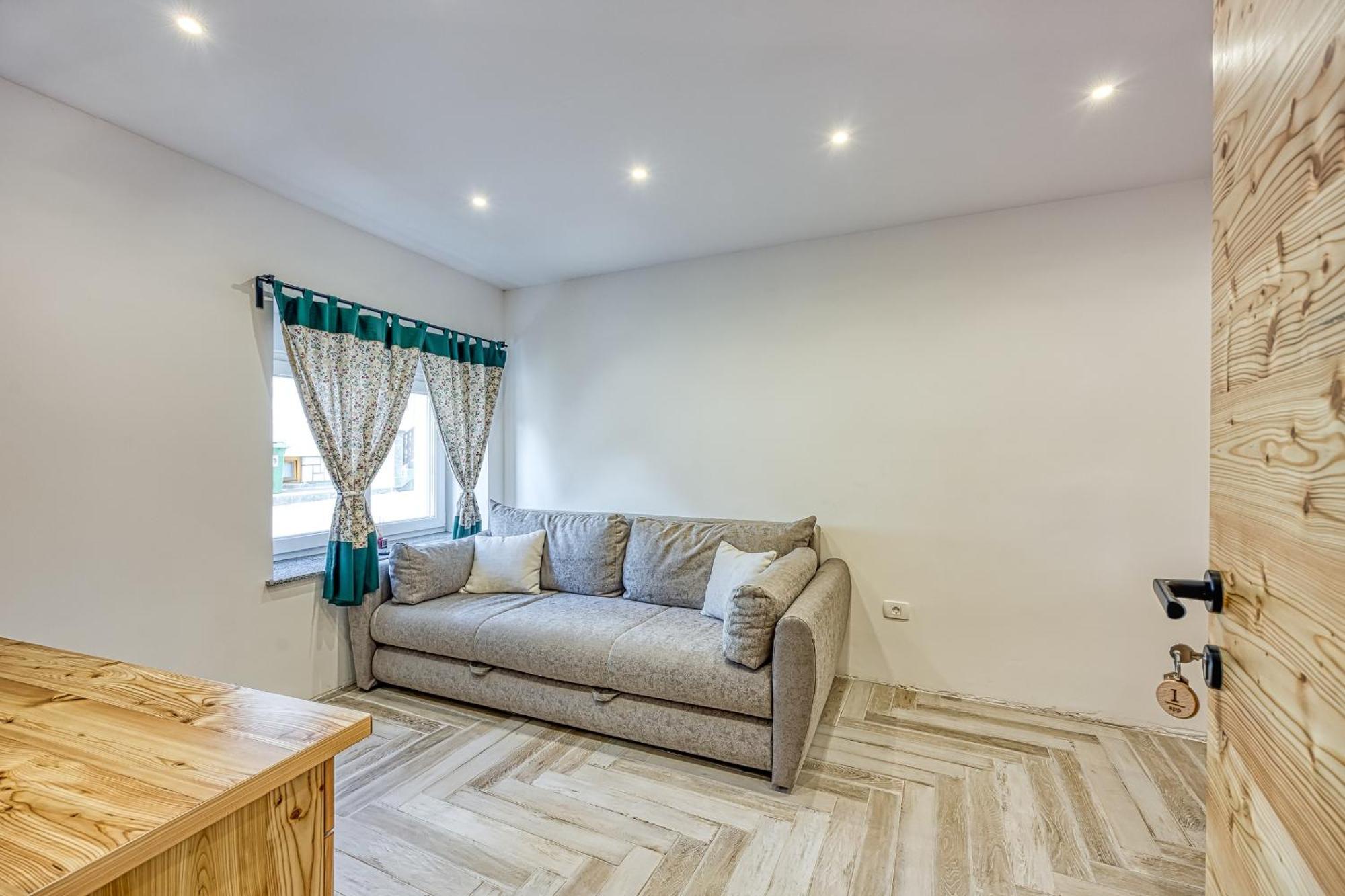 Apartments Viktor Ratece ภายนอก รูปภาพ